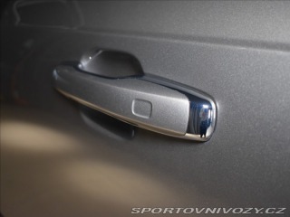 Volvo Ostatní modely XC90 2,0 T8 AWD B&W,Vzduch 2020