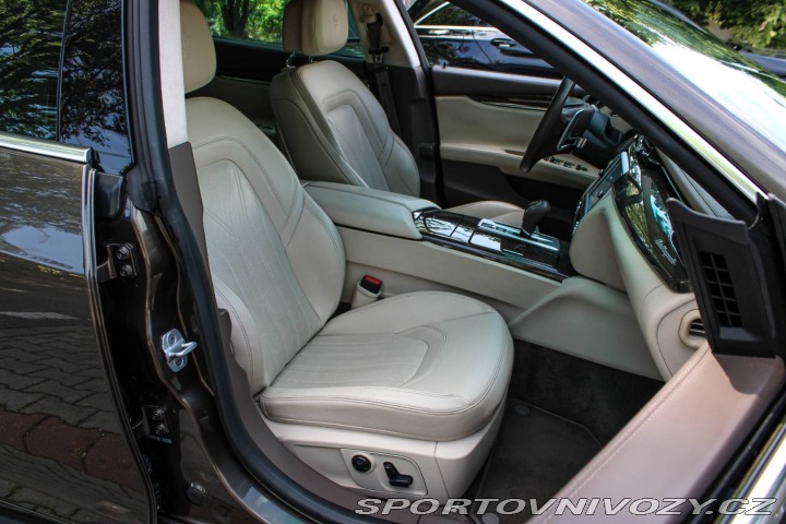 Maserati Quattroporte S Q4 / AJ NA SPLÁTKY / P 2014