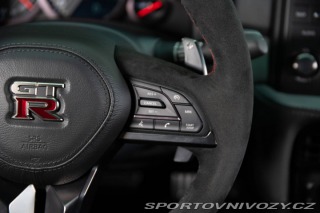 Nissan GT-R  2017