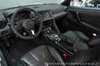 Nissan GT-R  2017