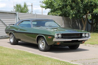 Dodge Challenger R/T SE 383 V8, manuál