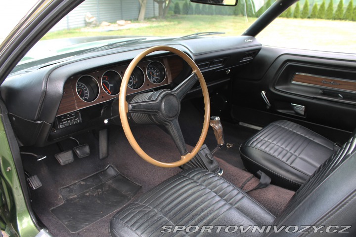 Dodge Challenger R/T SE 383 V8, manuál 1970