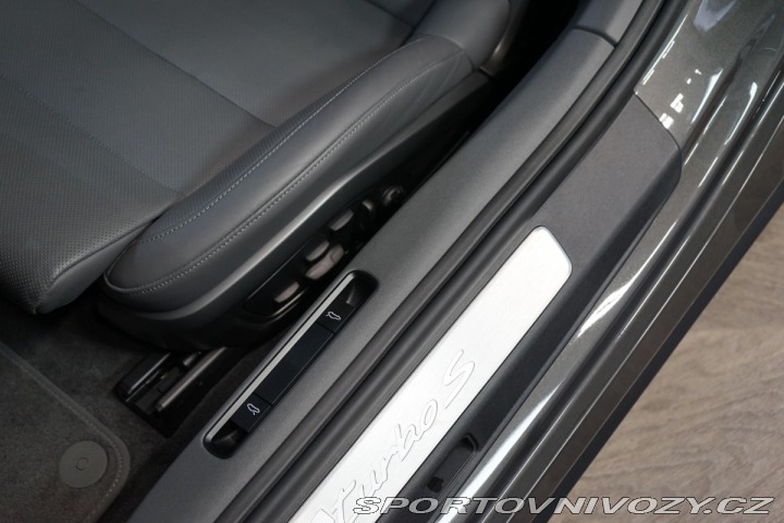 Porsche 911 992*TURBO S*MATRIX*BOSE*C 2024
