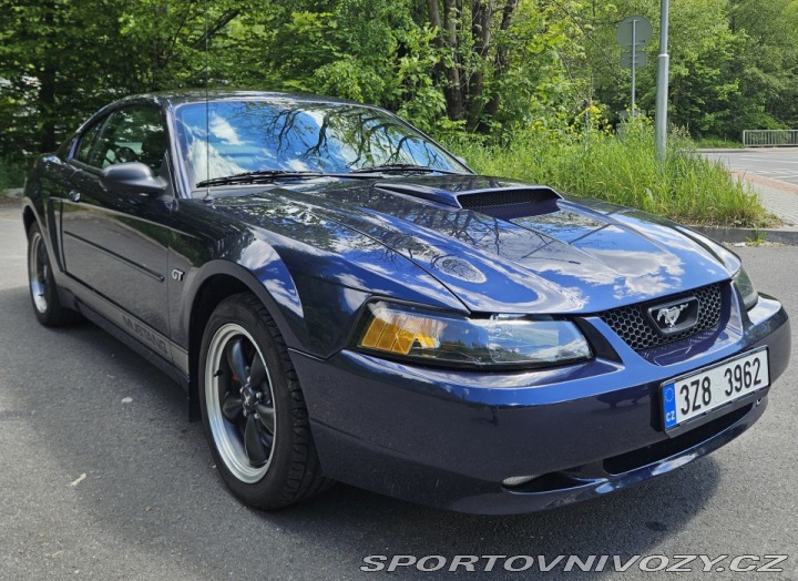Ford Mustang Bullitt 2001