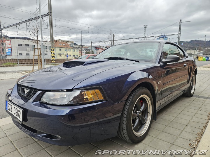 Ford Mustang Bullitt 2001