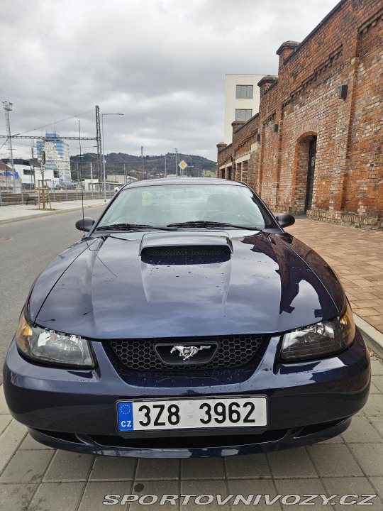 Ford Mustang Bullitt 2001