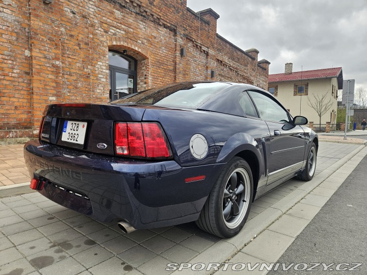 Ford Mustang Bullitt 2001