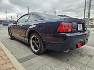 Ford Mustang Bullitt 2001