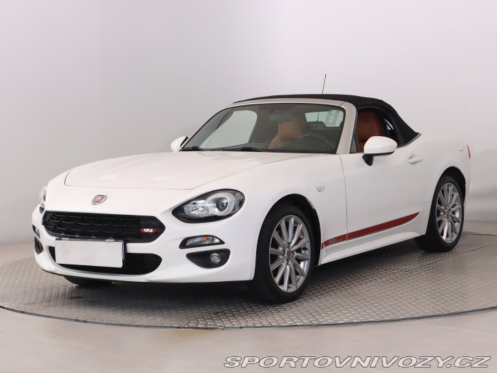 Fiat 124 Spider Lusso 1.4 T 2017