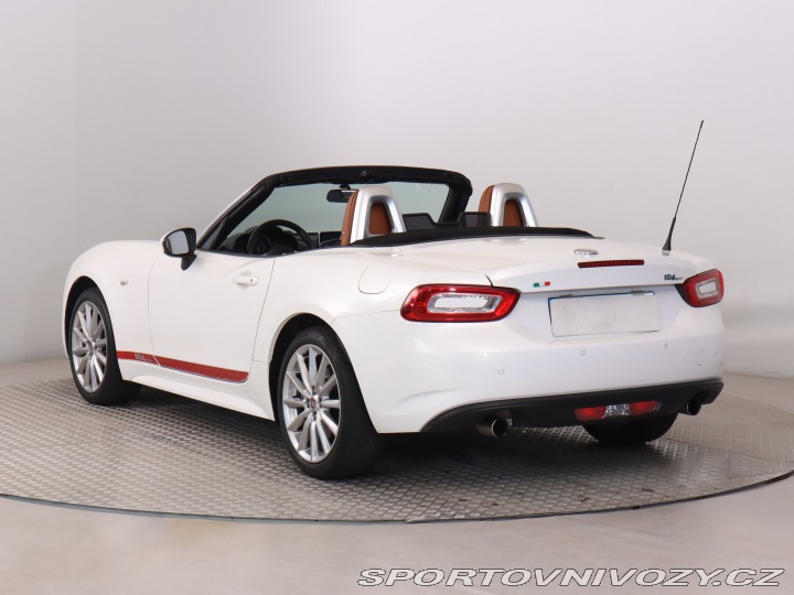 Fiat 124 Spider Lusso 1.4 T 2017