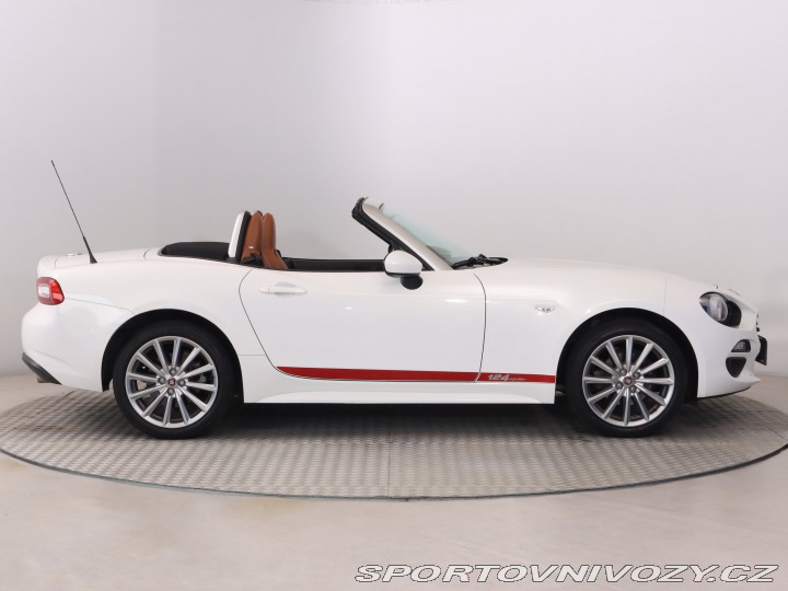 Fiat 124 Spider Lusso 1.4 T 2017