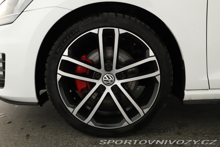 Volkswagen Golf 2.0 TDI GTD 2016