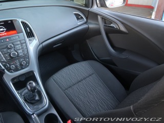 Opel Astra 2.0 CDTI 2015