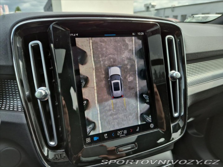 Volvo Ostatní modely XC40 0,0 RECHARGE TWIN PRO 4x4 2021