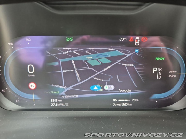 Volvo Ostatní modely XC40 0,0 RECHARGE TWIN PRO 4x4 2021