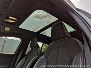 Volvo Ostatní modely XC40 0,0 RECHARGE TWIN PRO 4x4 2021
