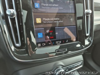 Volvo Ostatní modely XC40 0,0 RECHARGE TWIN PRO 4x4 2021