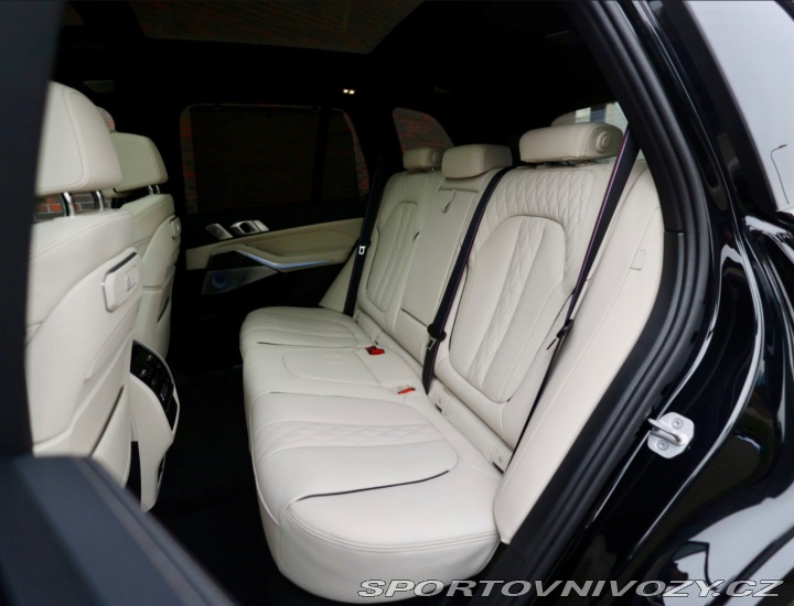 BMW X5 50e xDrive M SPORT *SkyL 2024