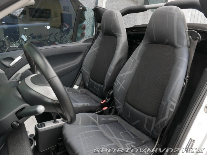 Smart Fortwo 0,8 cdi Cabrio REZERVACE 2008