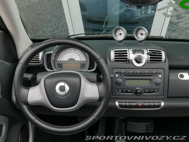 Smart Fortwo 0,8 cdi Cabrio REZERVACE 2008