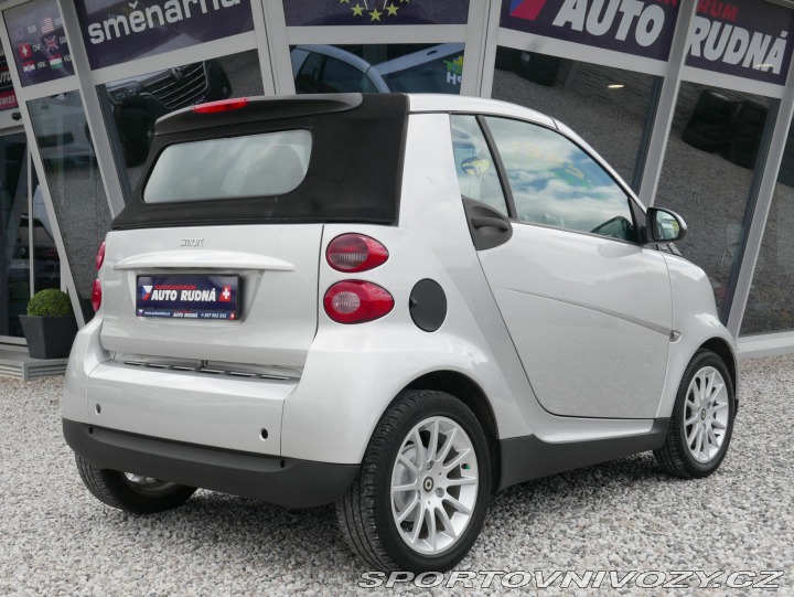 Smart Fortwo 0,8 cdi Cabrio REZERVACE 2008