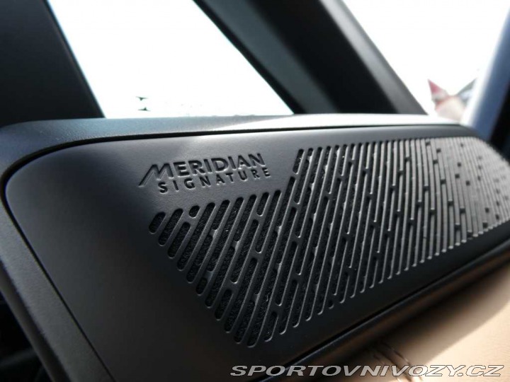 Ostatní značky Ostatní modely Land Rover Range Rover 3,0 Autobiography P550e 2025