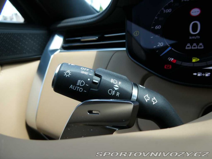 Ostatní značky Ostatní modely Land Rover Range Rover 3,0 Autobiography P550e 2025