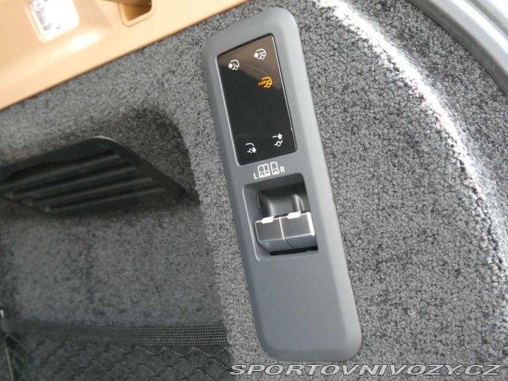 Ostatní značky Ostatní modely Land Rover Range Rover 3,0 Autobiography P550e 2025