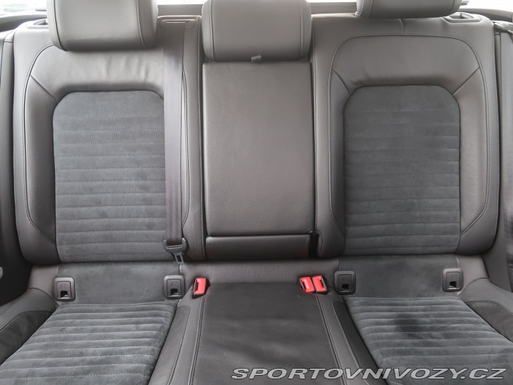 Volkswagen Ostatní modely Passat Highline 2.0 BiTDI 2015