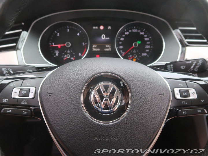 Volkswagen Ostatní modely Passat Highline 2.0 BiTDI 2015