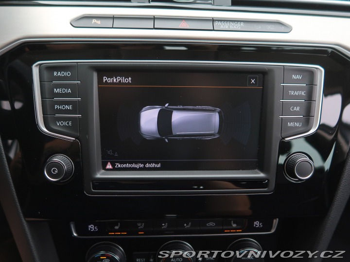 Volkswagen Ostatní modely Passat Highline 2.0 BiTDI 2015