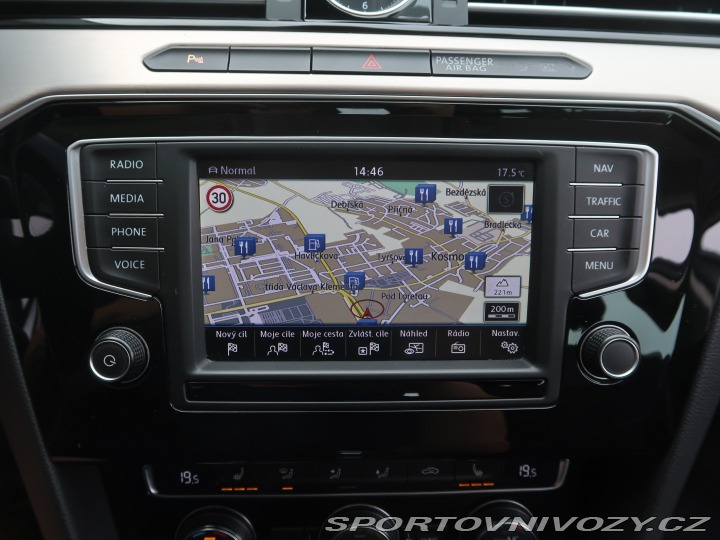 Volkswagen Ostatní modely Passat Highline 2.0 BiTDI 2015