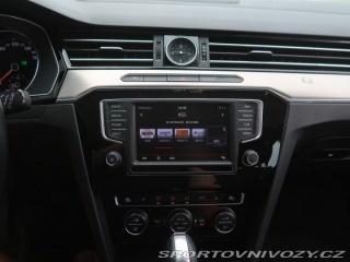 Volkswagen Ostatní modely Passat Highline 2.0 BiTDI 2015