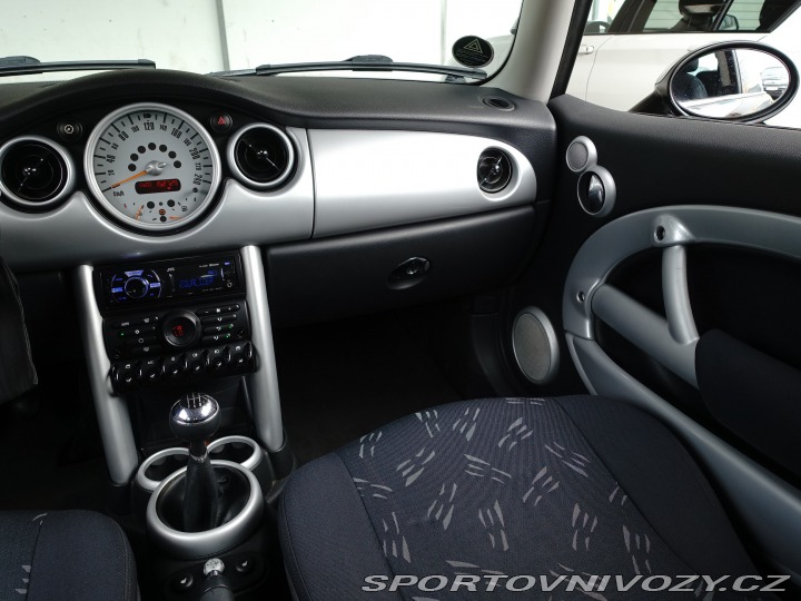 Mini One One 2004