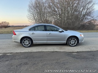 Volvo S80 D5 136 kW 1800