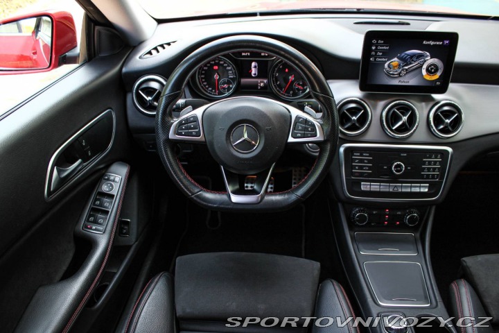 Mercedes-Benz CLA Kupé 180 AMG Line A/T 2019
