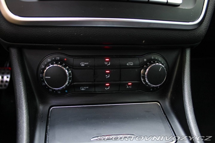 Mercedes-Benz CLA Kupé 180 AMG Line A/T 2019