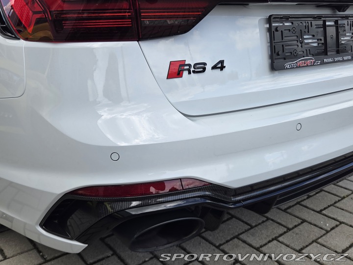 Audi RS4 2023