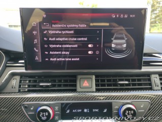 Audi RS4  2023