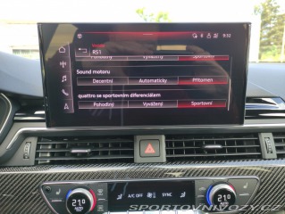 Audi RS4  2023