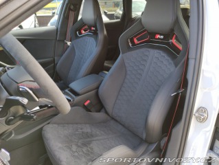 Audi RS4  2023