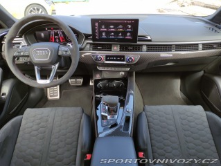 Audi RS4  2023