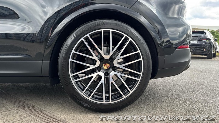 Porsche Cayenne  2025