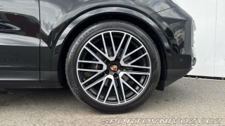 Porsche Cayenne  2025