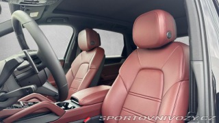 Porsche Cayenne  2025