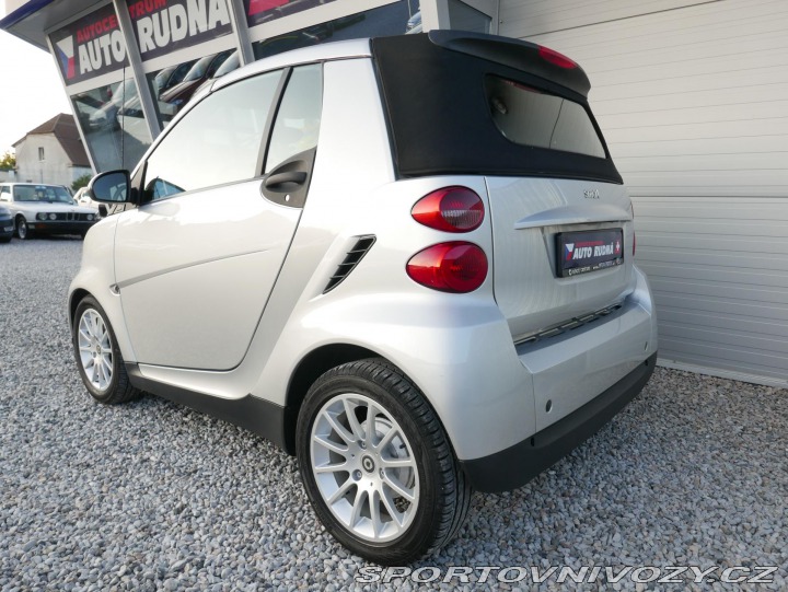 Smart Fortwo 1,0 52kW Cabrio REZERVACE 2007