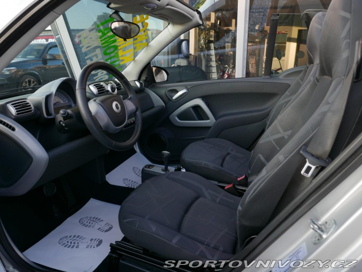 Smart Fortwo 1,0 52kW Cabrio REZERVACE 2007