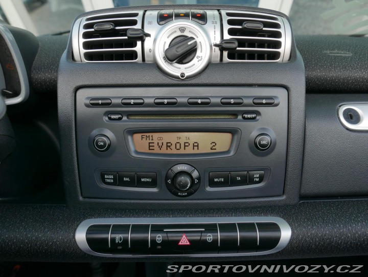 Smart Fortwo 1,0 52kW Cabrio REZERVACE 2007