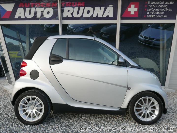 Smart Fortwo 1,0 52kW Cabrio REZERVACE 2007
