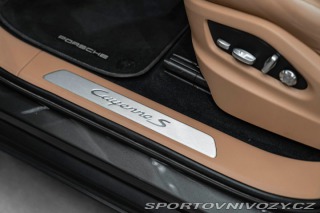 Porsche Cayenne S Coupé, Panorama 2020
